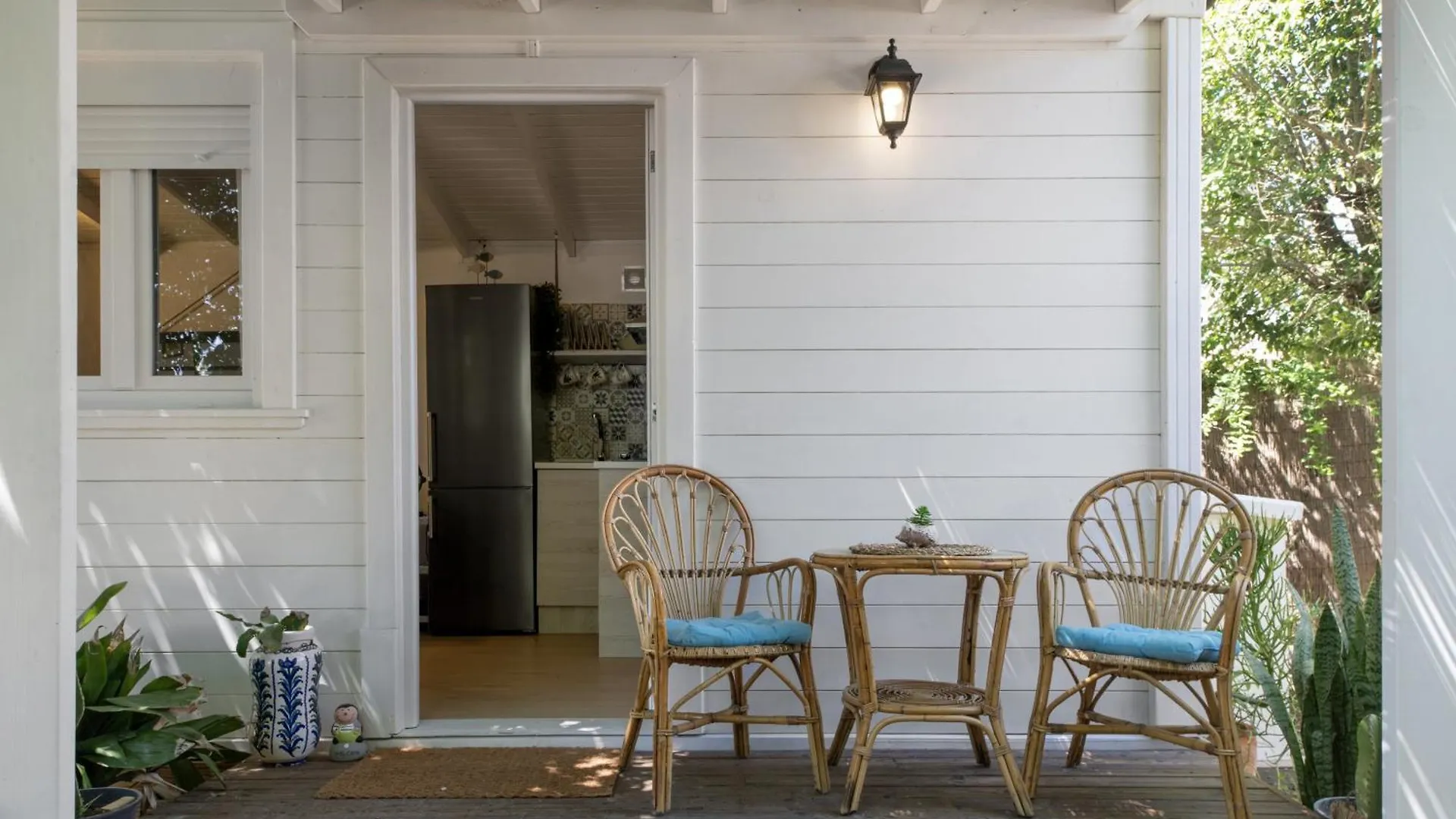 Tiny House La Loma contacts